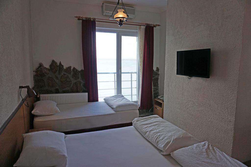Aqua Boss Hotel เอเจลบัท ภายนอก รูปภาพ